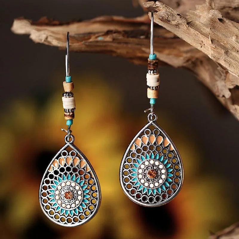 Vintage Tribal Spiral Dangle Earrings for Women Metal Geometry Twist Bronze Metal Painting Pattern Ethnic Earrings Gift