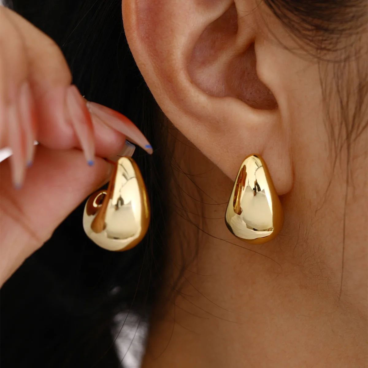 Vintage Elegant Teardrop Stud Earring Set Chic Simple Fashion Lightweight Earrings for Women Daily Wear Party Jewelry Gift 2025