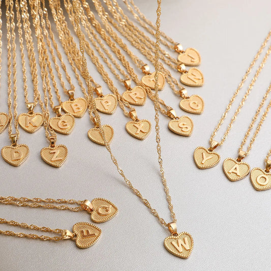 A-Z 26 Initials Name Necklaces Heart Pendant Letter Alphabets Necklace for Women 2023 Female Choker Chains Jewelry Trendy Gifts
