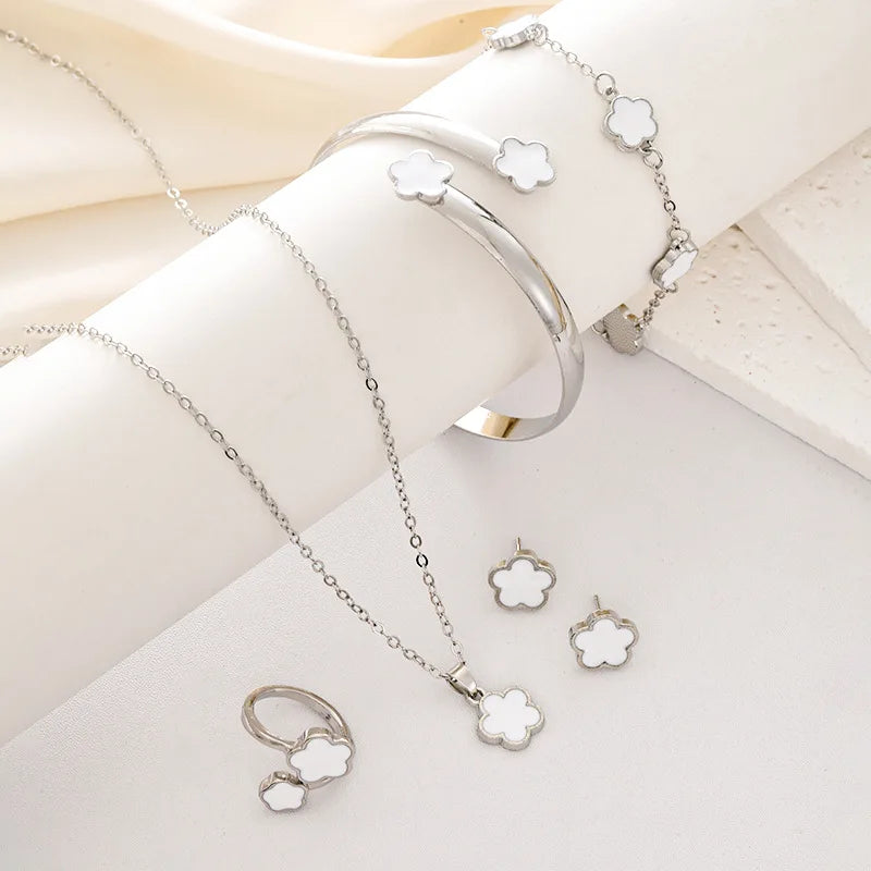 5pcs Lucky Five-petal Flower Women's Jewelry Set, Fashion Flower Bracelet + Necklace + Earrings + Bracelet + Ring Set, Birthday