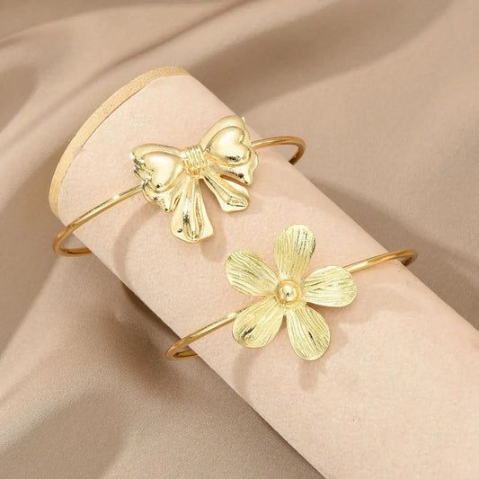2pcs Vintage Gold Color Flower Bowknot Open Cuff Bangle Set for Women Minimalistic Elegant Design Bracelet Set Charm Jewelry