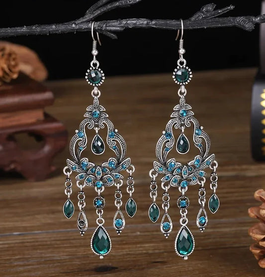 Classic Ethnic Green Stone Drop Earring Vintage Bohemia Carving Shape Dangle Retro Ethnic Longs Earings For Women Custom Jewelry