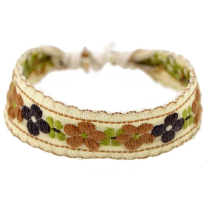 1pcs Boho Strawberry Flower Embroidered Bracelet for Kids Handmade Braided Bracelet Friendship Wrap Thread Woven Wristbands