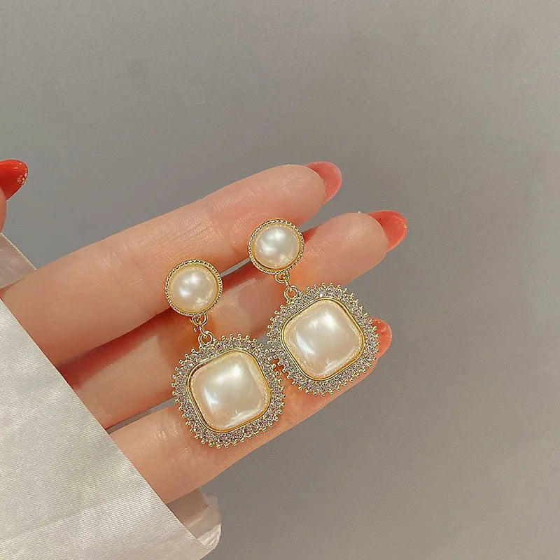 Ear Clip Without Ear Hole Women's Summer Ear Bone Clip Light Luxury High Grade Pearl Earrings Minority Temperament Versatile