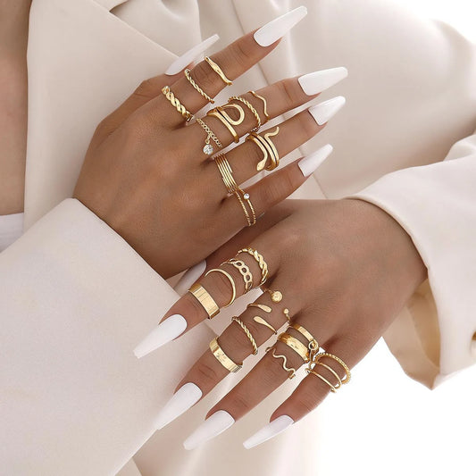 24pcs Fashion Stunning Rhinestone Ring Set Bohemian Elegant Minimalist Snake Geometric Design Ring Party Daily Wear Jewelry Gift