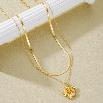 2pcs Retro Gold Color Flower Pendant Necklaces for Women Simple Elegant Snake Chain Necklace Set Fashion Aesthetic Charm Jewelry