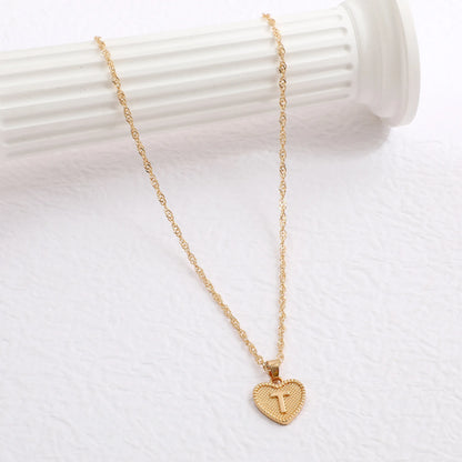 A-Z 26 Initials Name Necklaces Heart Pendant Letter Alphabets Necklace for Women 2023 Female Choker Chains Jewelry Trendy Gifts