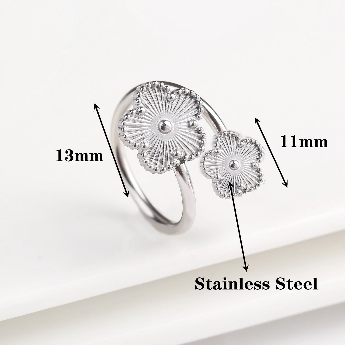 Classic Luxury Clover Metal Laser Stainless Steel Five Leaf Flower Open Ring Simple for Woman Girl New Fashion Party Jewelry