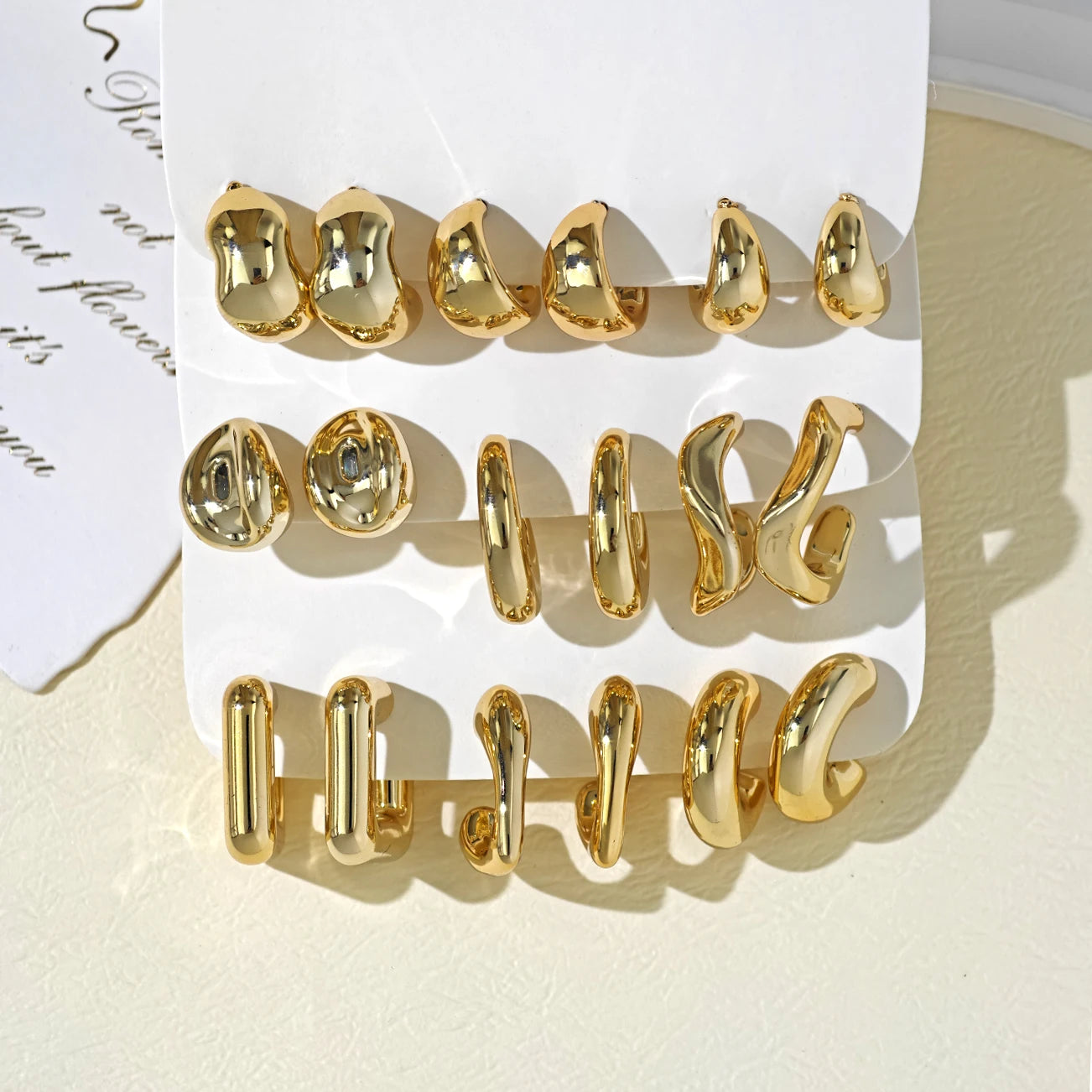 Euro American Cross border Fashion Retro Personalized Exaggerated Geometric C shaped Earrings Set Women Daily Versatile CCB Ligh