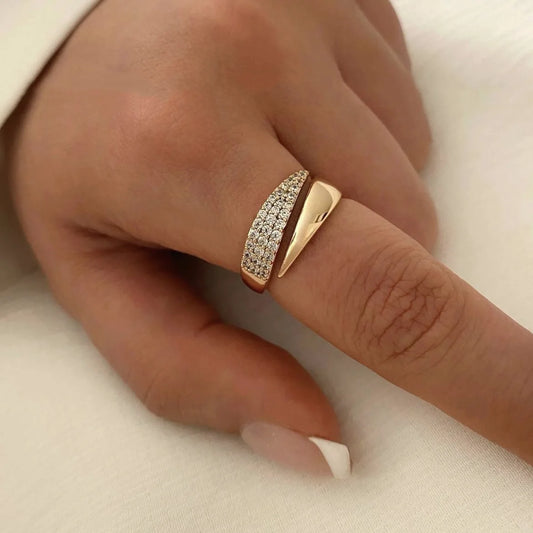 2025 Nwe Stainless Steel 18 K Gold Plated Sun Rings for Women Natural Stone Inlaid in Hollow Metal Texture Ring Trendy Jewelry