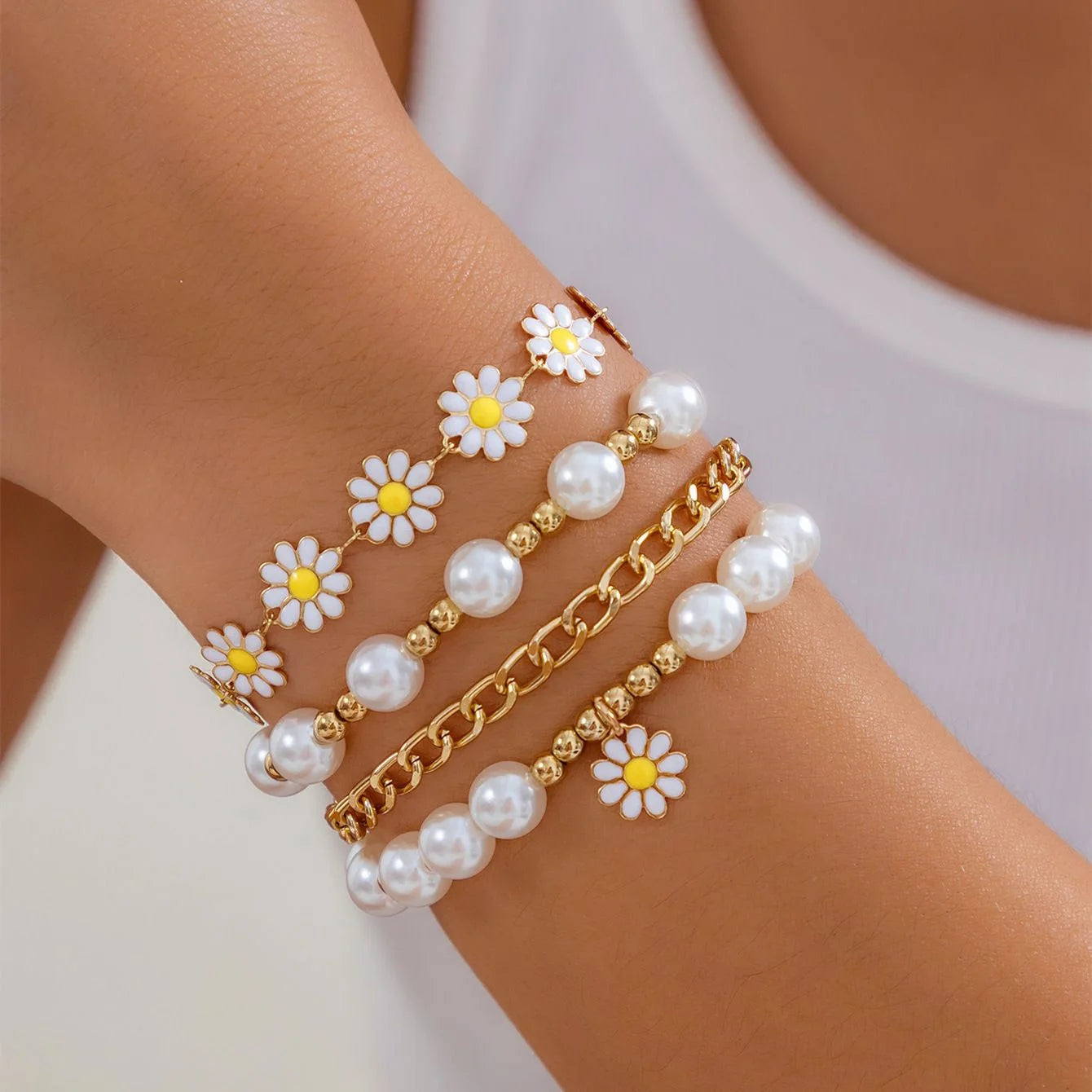 New 10 Pcs Vintage Bohemian Bracelet Set for Women Daisy Flower Pendant Beaded Star Heart Pearl Bangles 2024 Trendy Jewelry Gift