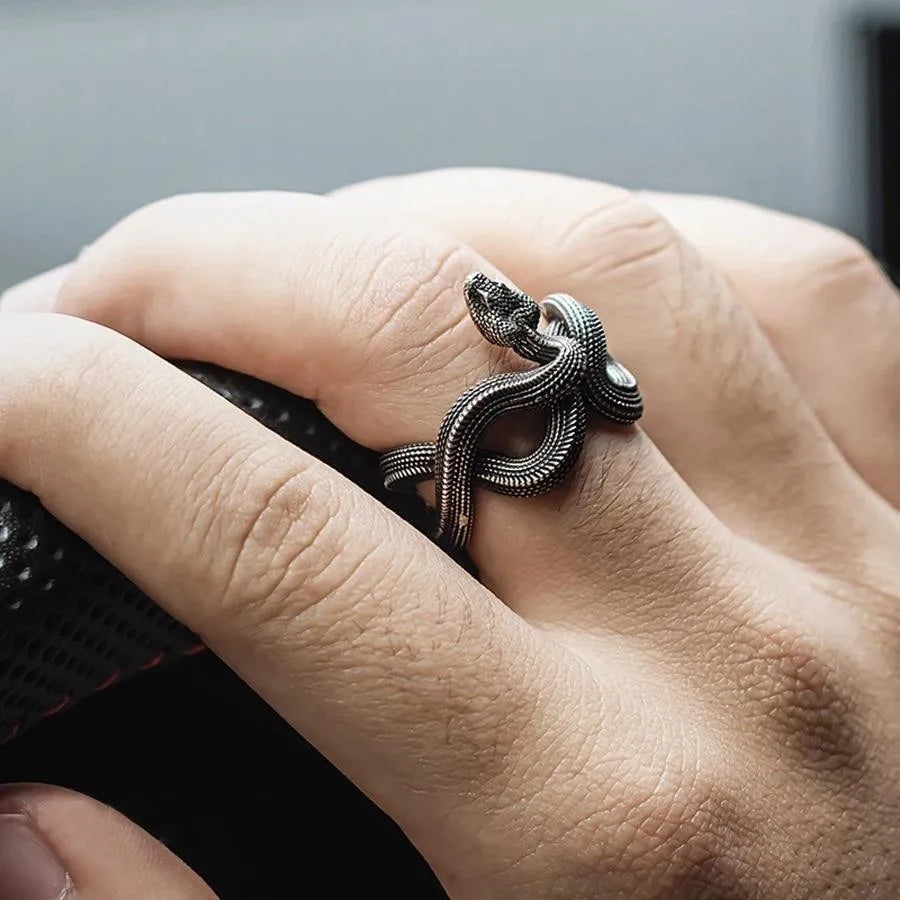 European and American Fashion The Snake Rings Punk Personality Winding Snake Cross Rings Jewelry Wholesale