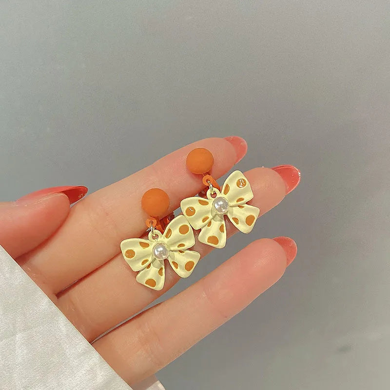 Ear Clip Without Ear Hole Women's Summer Ear Bone Clip Light Luxury High Grade Pearl Earrings Minority Temperament Versatile