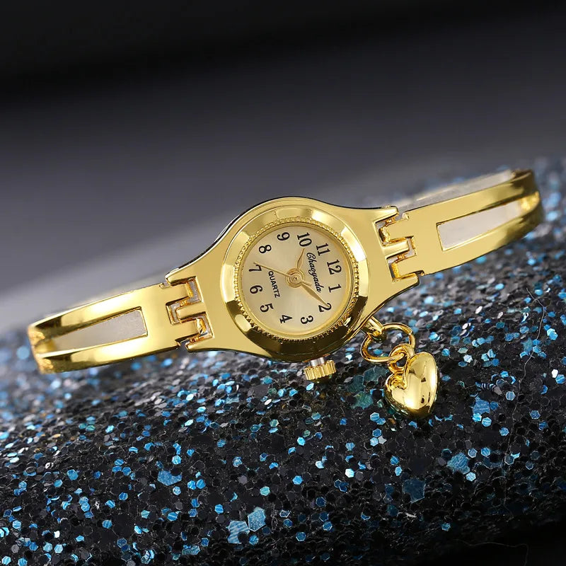 Women Bracelet Watch Mujer Golden Relojes Small Dial Quartz Leisure Popular Wristwatch Hour Female Ladies Elegant Relogio Clock