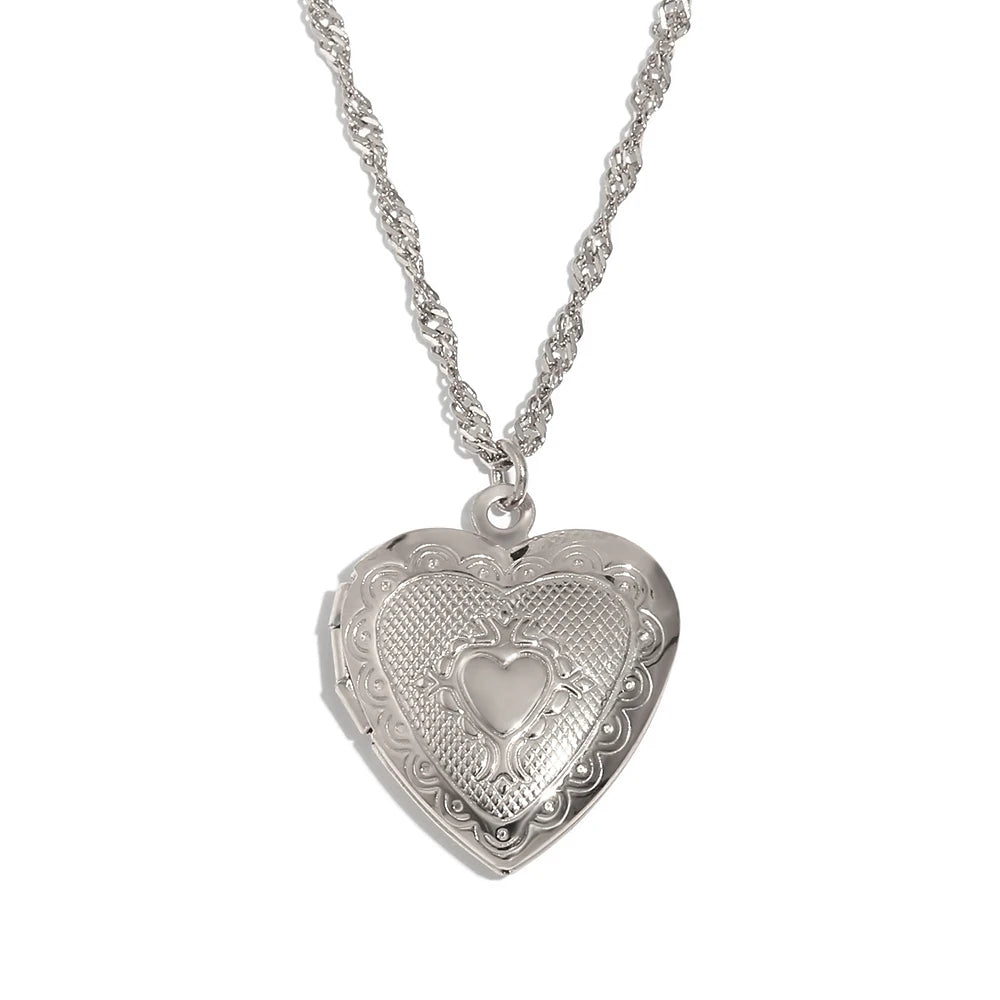 E.B.belle Flower Pattern Hollow Heart Photo Box Pendant Necklace For Women Stainless Steel Jewelry 18K Gold Plated Souvenir Gift