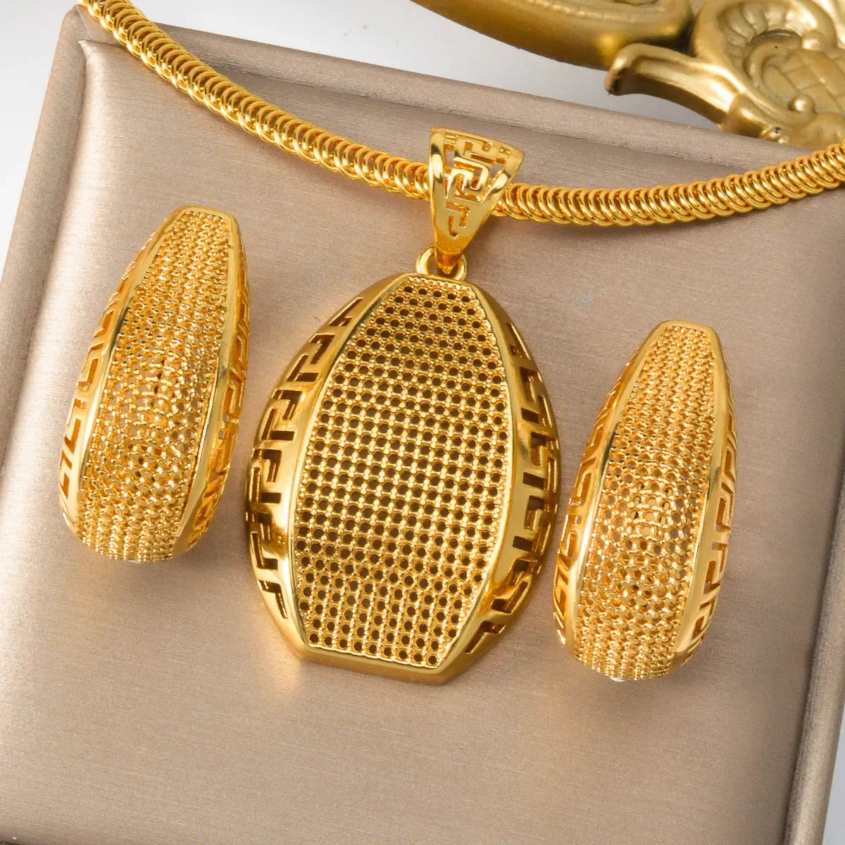 New Style Jewelry Sets Luxury Pendant Earrings Dubai 18k Gold Plated Necklace Party Anniversary Birthday Gifts Accessories