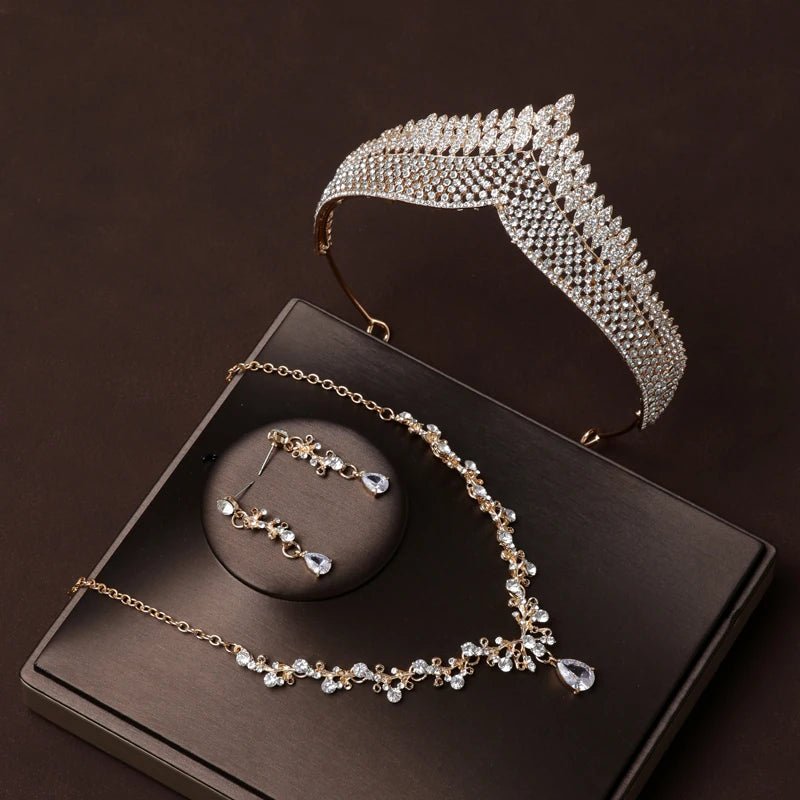 Itacazzo Bridal Headwear Set Crown Necklace Earrings Four Piece Classic Tiaras Suitable for Women's Wedding and Birthday Parties