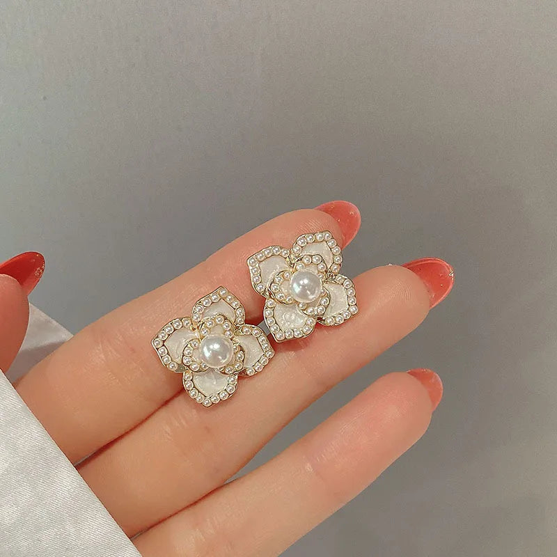 Ear Clip Without Ear Hole Women's Summer Ear Bone Clip Light Luxury High Grade Pearl Earrings Minority Temperament Versatile