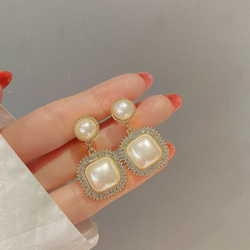 Ear Clip Without Ear Hole Women's Summer Ear Bone Clip Light Luxury High Grade Pearl Earrings Minority Temperament Versatile