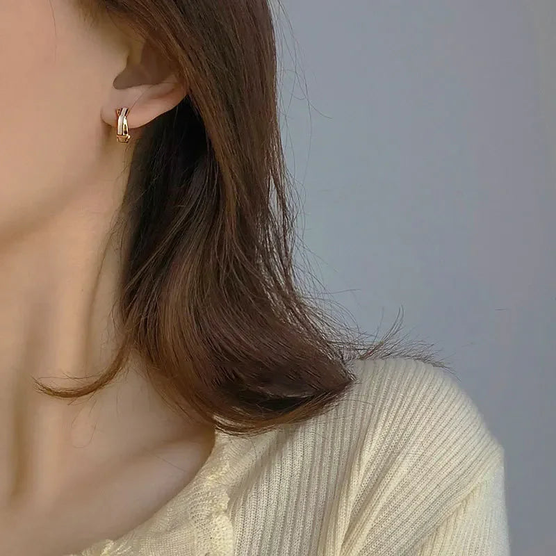Trendy 14K Real Gold Fritillaria Shell Hoop Earrings for Women High Quality Korean Fine Jewelry S925 Silver Needle Gift