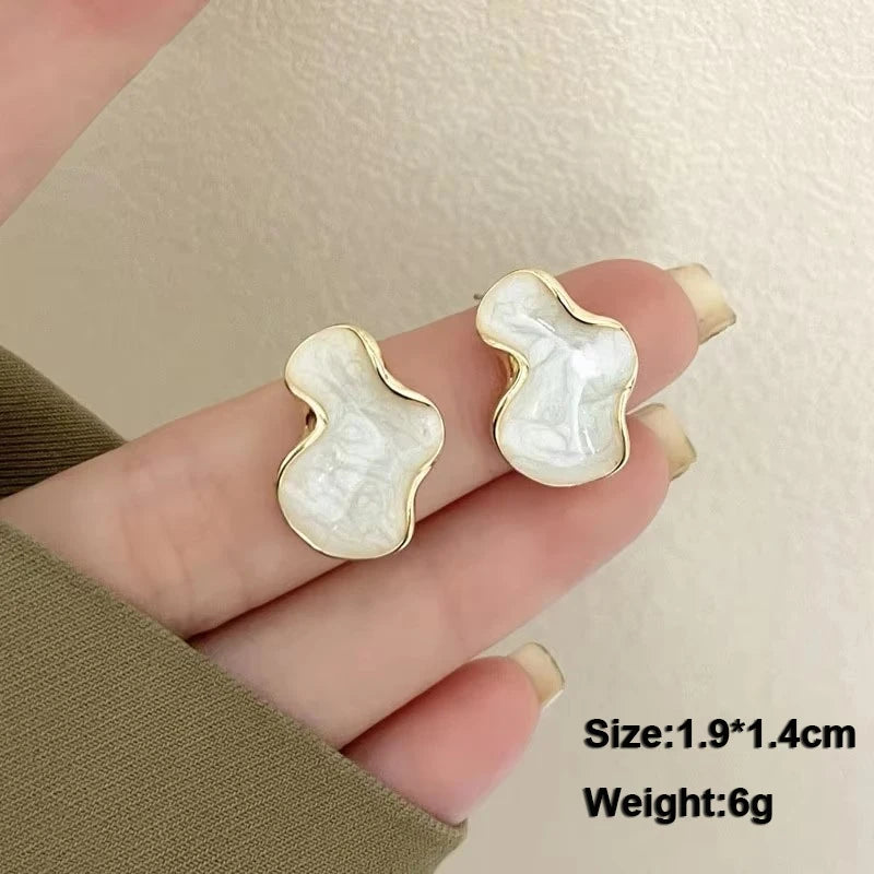 Pure White Women's Dangle Earrings Blooming Flower Acrylic Enamel Butterfly Imitation Pearl Heart Hanging Earrings Elegant brinc