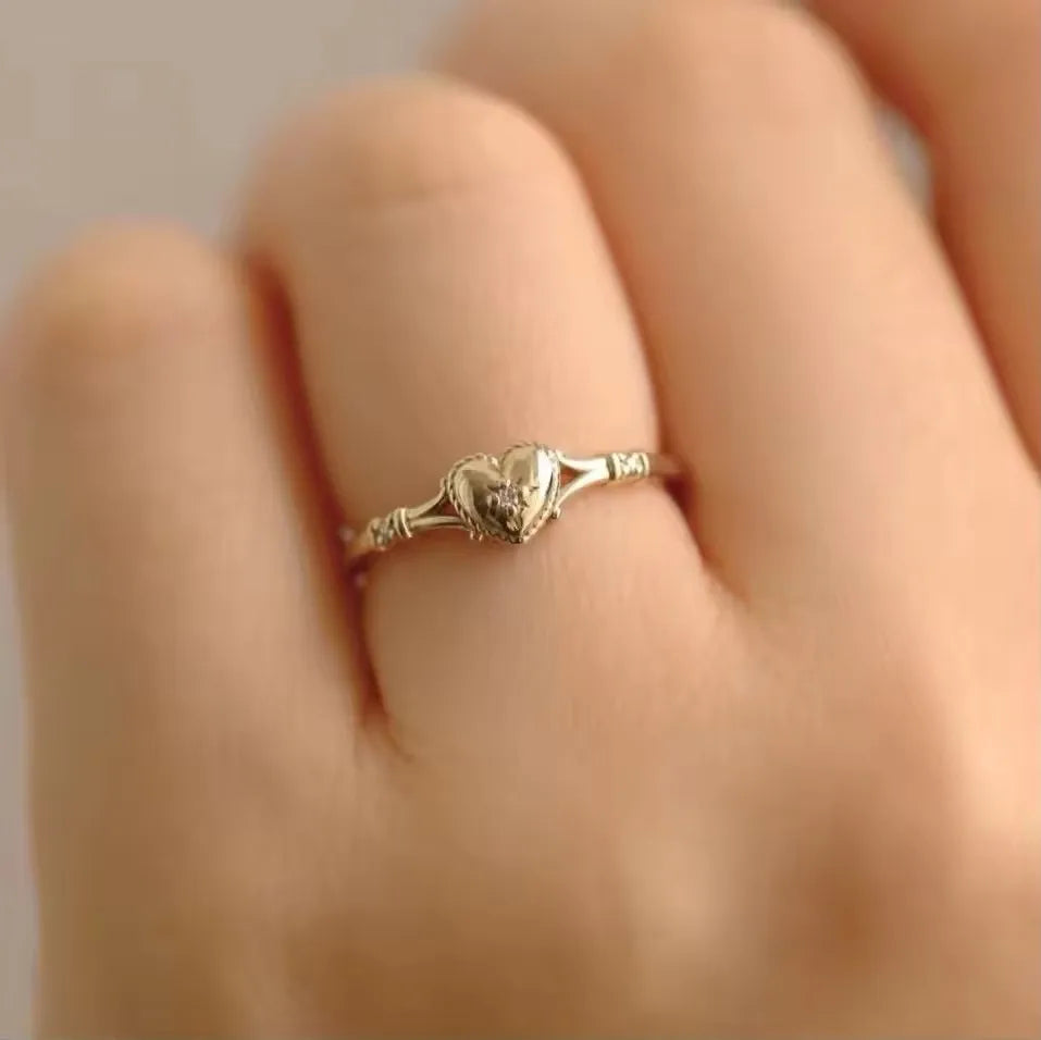 Hot Selling Gold Plated Stainless Steel Rings For Women Heart Ring Jewelry Accessories Wholesale Size 5-11