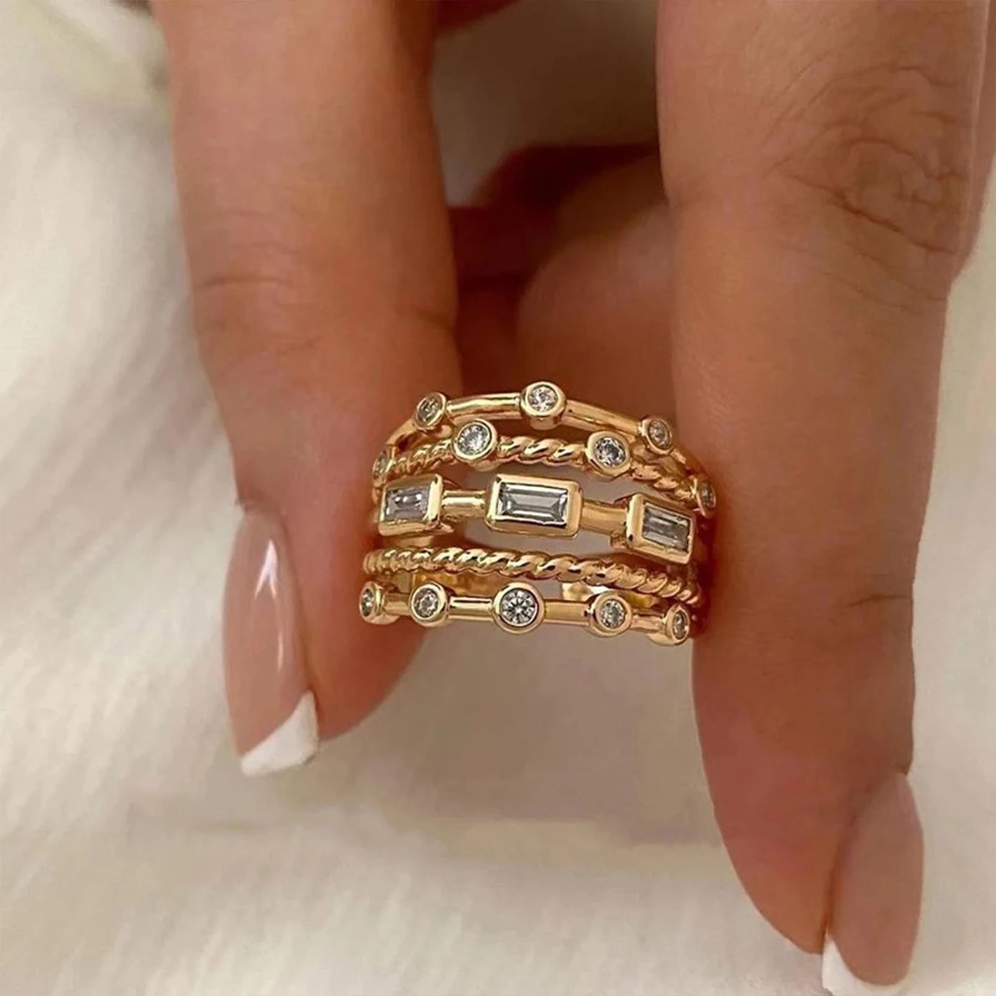 Nwe 18 K Gold Plated Sun Rings for Women Natural Stone Inlaid in Hollow Metal Texture Ring Trendy Jewelry