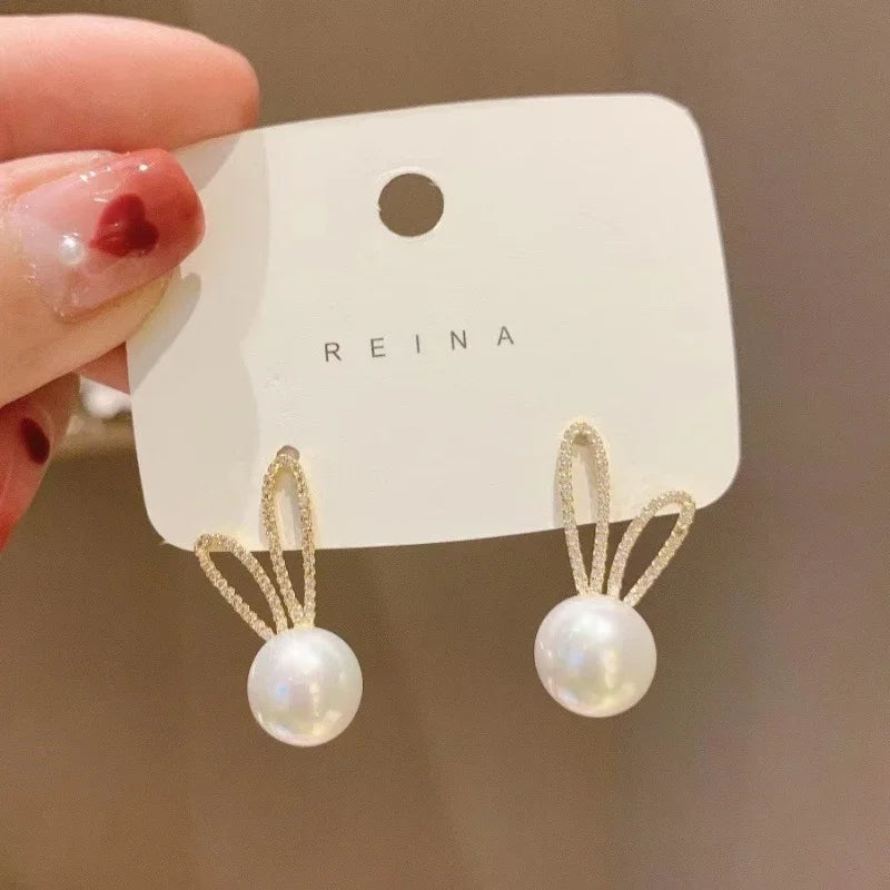 Pure White Women's Dangle Earrings Blooming Flower Acrylic Enamel Butterfly Imitation Pearl Heart Hanging Earrings Elegant brinc