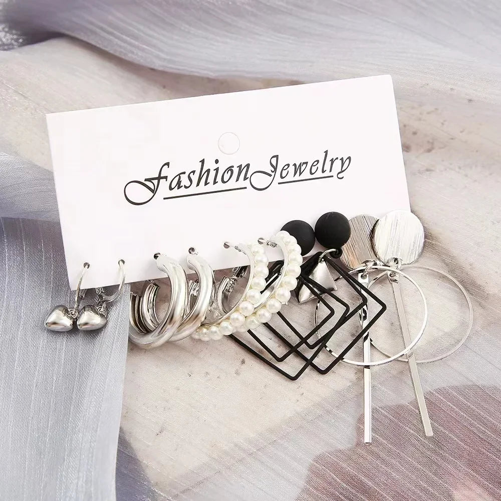 High-end new niche fashion earring sets, creative retro diamond-shaped alloy geometric earring sets