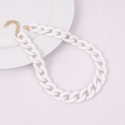 FishSheep Fashion Colorful Acrylic Matte Chain Choker Necklace for Women Statement Resin Wide Chain Collar Neck Jewelry 2024 New