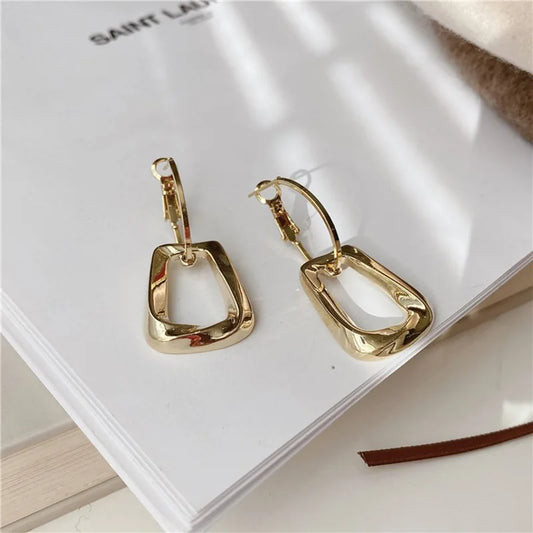 New 2025 Simple Smooth 14K Gold Plated Earrings Women's Dangles Luxury Chunky Earring Hoop Dangles Ins Ladies Gifts for Girls