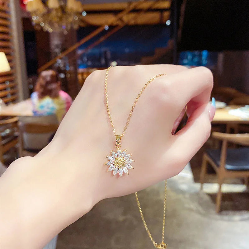 Trendy 18K Gold Plated Zircon Crystal Pendant Stainless Steel Necklace For Women Female Clavicle Chain Jewelry Lady Accessories