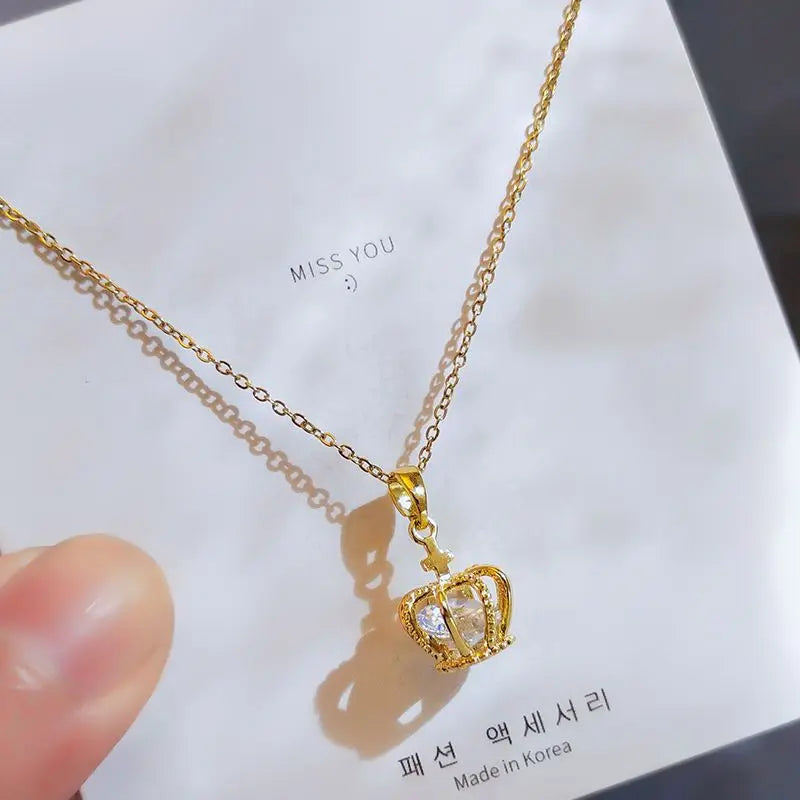Fashion Design Small Lantern Rose Necklace Classic Personality Hollow Queen Crown Jewelry Clavicle Chain Party Gift