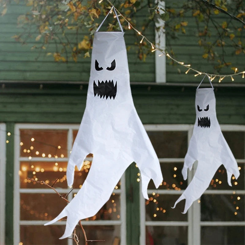 Halloween Floating Ghost Courtyard Hanging Ghost Hung on The Trees Halloween Scary Horror Atmosphere Decor Night Luminous Light