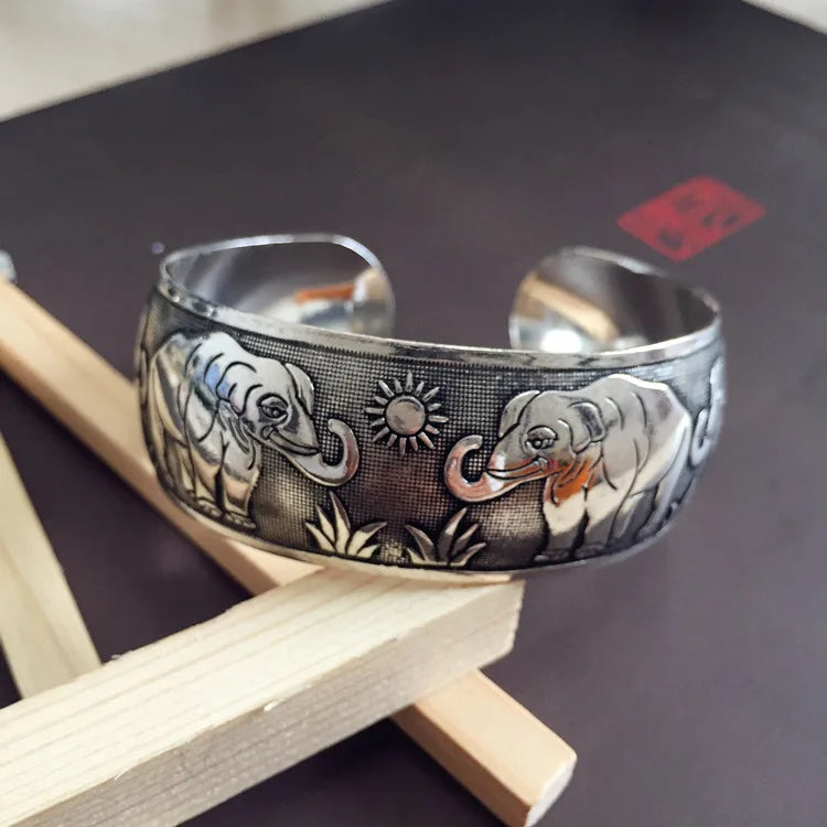 Bohemian Ethnic Style Retro Silver Wide Bracelet for Women Carved Flower Opening Fashionable Bracelet Boho Vintage Jewelry