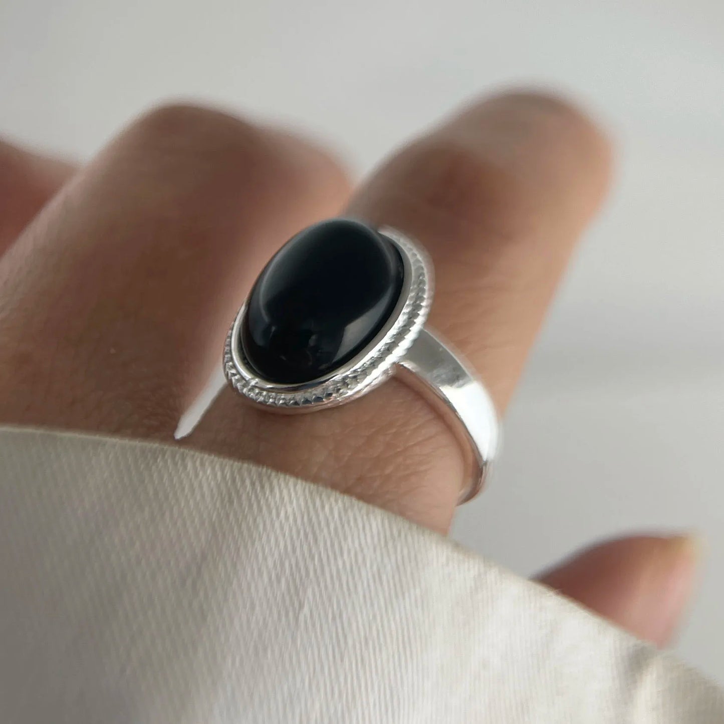 925 Sterling Silver Rings For Women Men Couple Minimalist Handmade Simple Oval Black Stone Ring For Birthday Party Gift