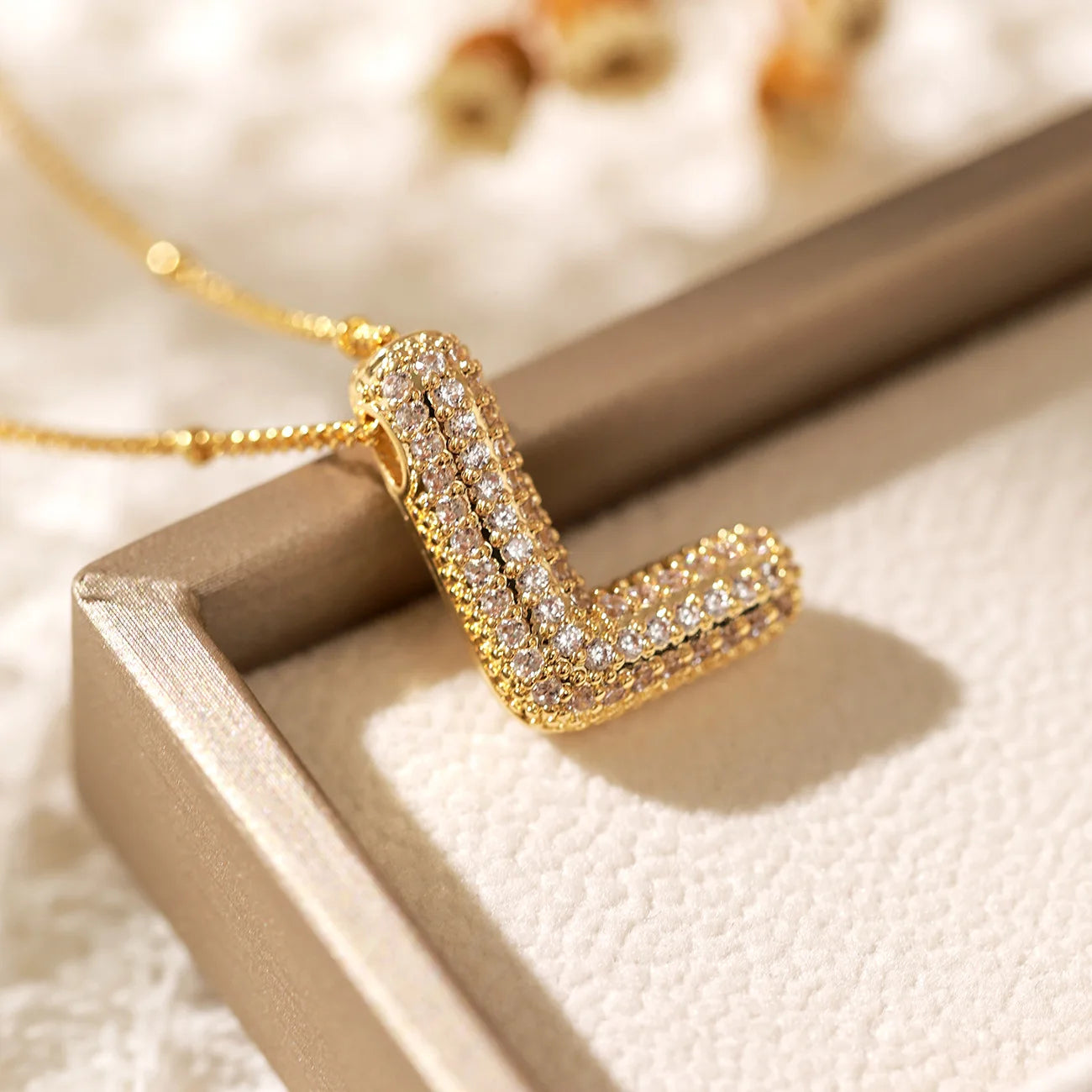 Classics Zircon Inlay Letter Pendant Necklace Fashion Gold Color For Women Couple Holiday Gift Party Everyday Jewelry