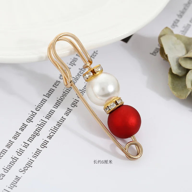 Women New Skirt Waist Artifact Waist Pin Cute Imitation Pearl Rhinestone Brooch Anti-lighting Pin Jewelry H1379