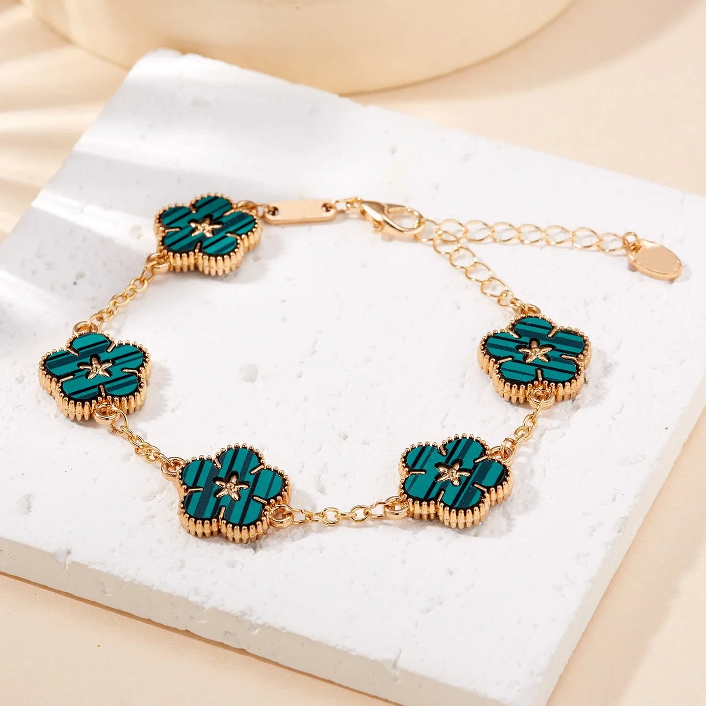 1Pcs Luck Five Leaf Flower Pendant Jewelry Bracelet for Women Gift Fashion Trendy Clover  Bracelet Earring Party Jewelry Gift