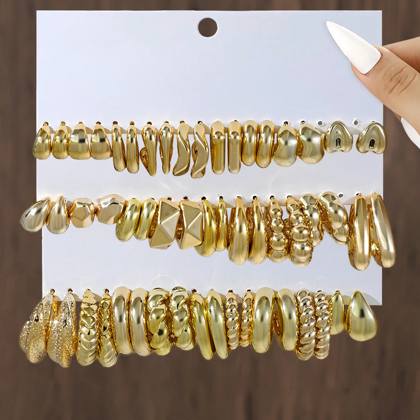 Euro American Cross border Fashion Retro Personalized Exaggerated Geometric C shaped Earrings Set Women Daily Versatile CCB Ligh