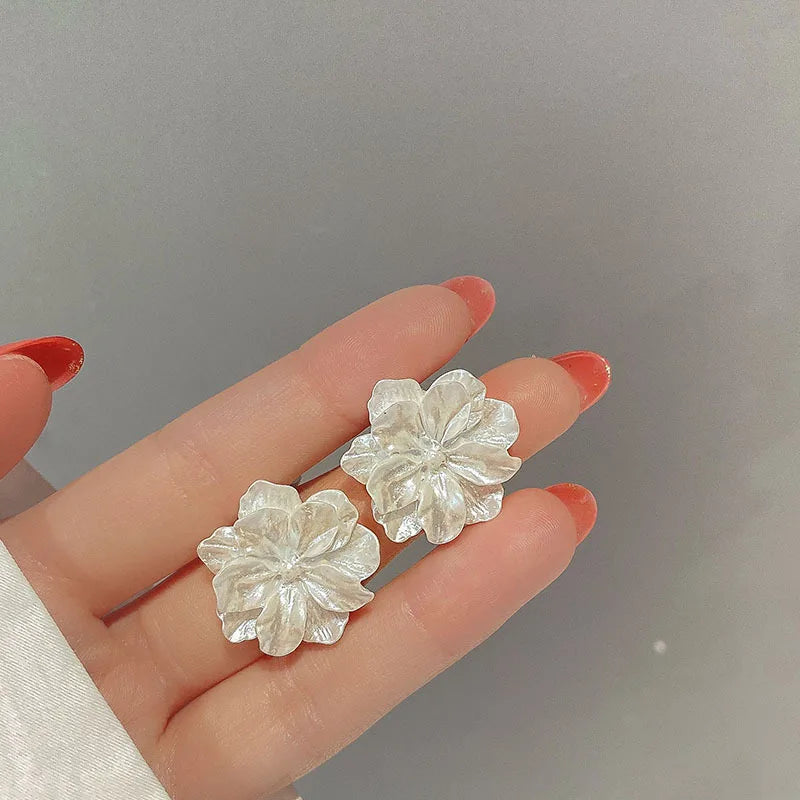 Ear Clip Without Ear Hole Women's Summer Ear Bone Clip Light Luxury High Grade Pearl Earrings Minority Temperament Versatile