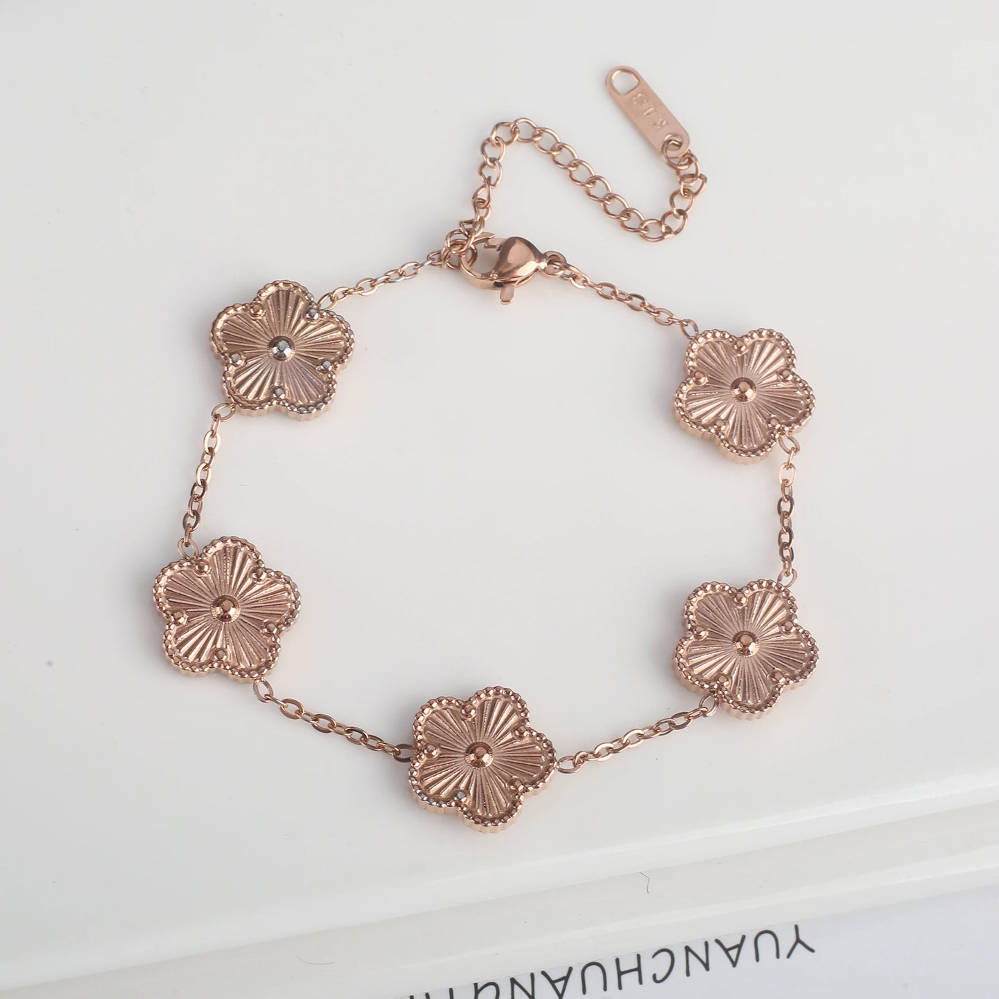 White Black Red Green Shell Five Leaf Flower Stainless Steel Ladies Bracelet Simple for Woman Party Birthday Jewelry Gift Clover