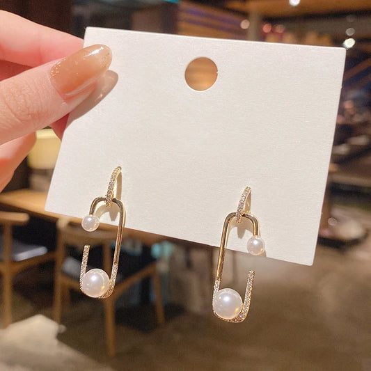 Geometric Hollow Out Metal Rectangle Dangle Earrings for Women Crystal Imitation Pearl Drop Earrings Simple Statement Jewelry