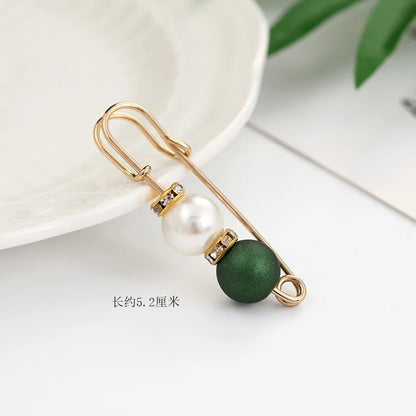 Women New Skirt Waist Artifact Waist Pin Cute Imitation Pearl Rhinestone Brooch Anti-lighting Pin Jewelry H1379