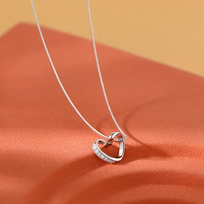 925 Sterling Silver Love Diamond Necklace Women's Simple Collar Chain Hollow Heart Pendant Wedding Jewelry Birthday Gift