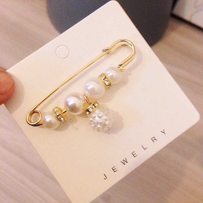 Women New Waist Needle Jeans Skirt Waist Big Change Small Anti-running Pin Fixed Clothes Waist Buckle Clip Brooch H1369