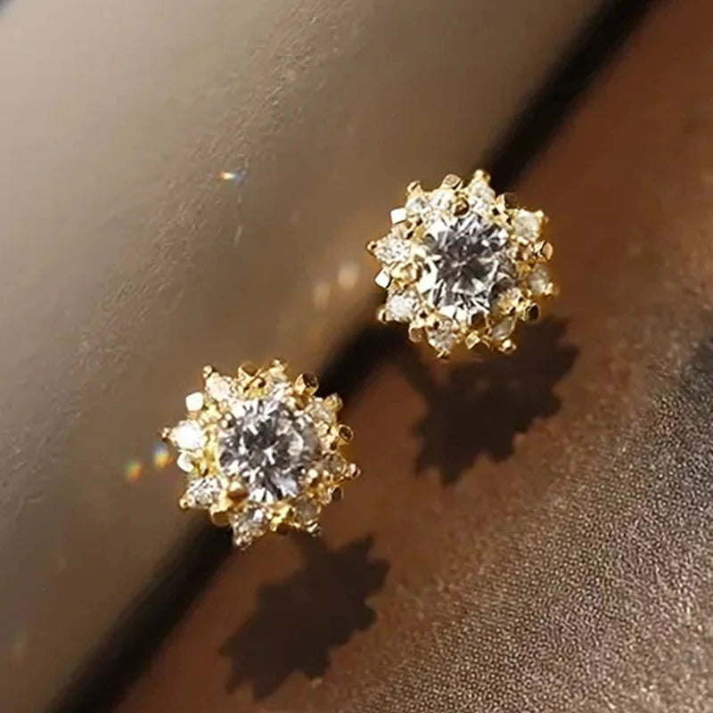 Huitan Sparkling Flower Design Women Stud Earrings Full Cubic Zirconia Party Trendy Accessories for Engagement Versatile Jewelry