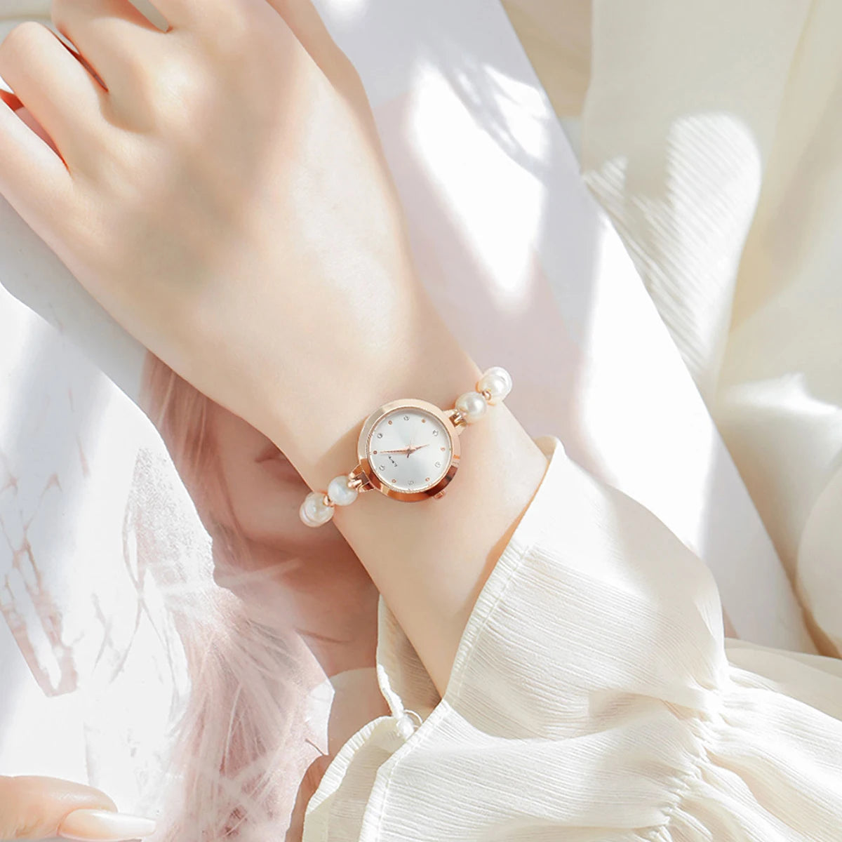 LUCKY FOX New Minimalist Style Pearl Bracelet Women Quartz Watch Fashionable Small Disc Design Light Luxury Jewelry Women Watch