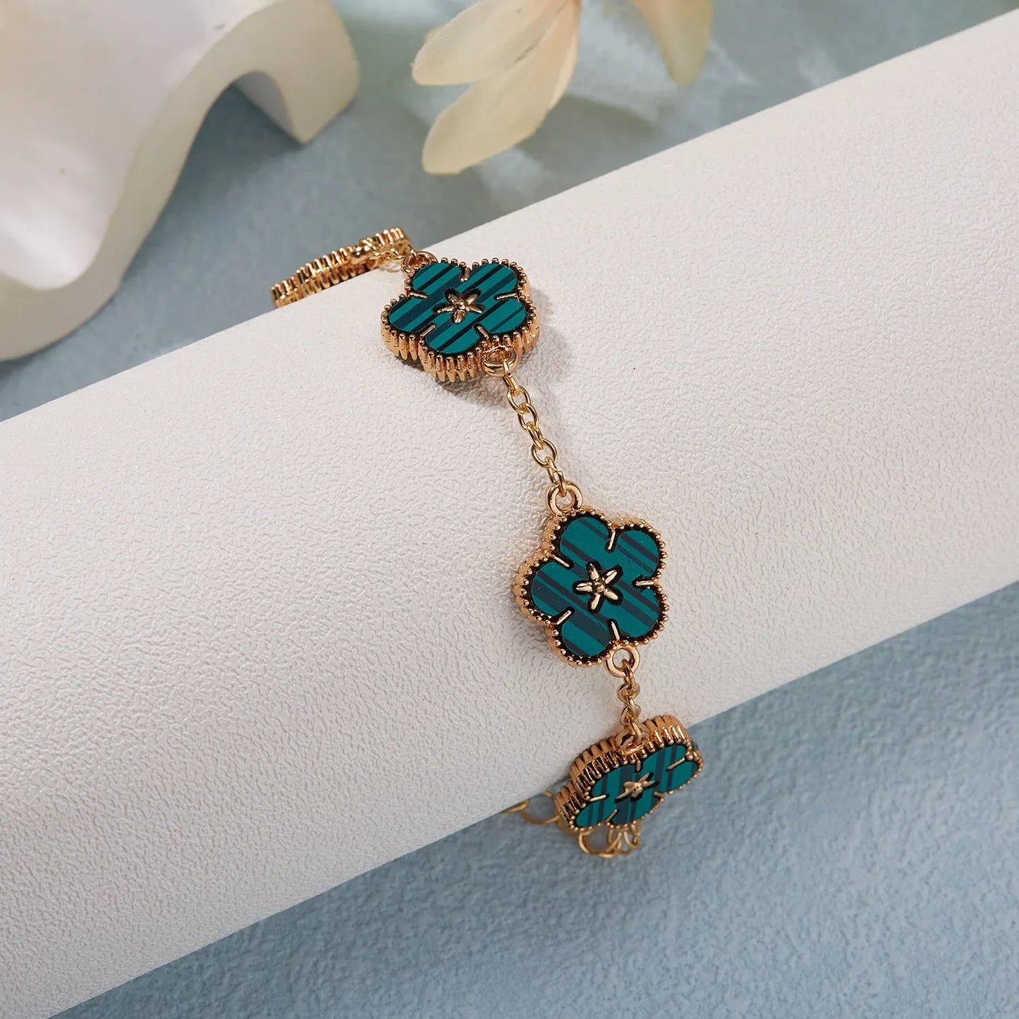 1Pcs Luck Five Leaf Flower Pendant Jewelry Bracelet for Women Gift Fashion Trendy Clover  Bracelet Earring Party Jewelry Gift