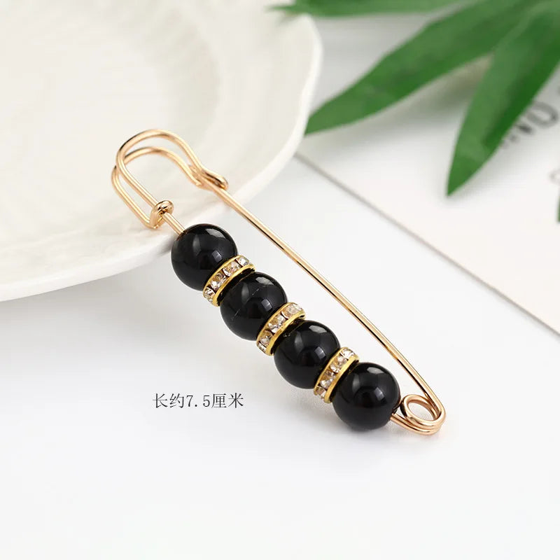 Women New Skirt Waist Artifact Waist Pin Cute Imitation Pearl Rhinestone Brooch Anti-lighting Pin Jewelry H1379